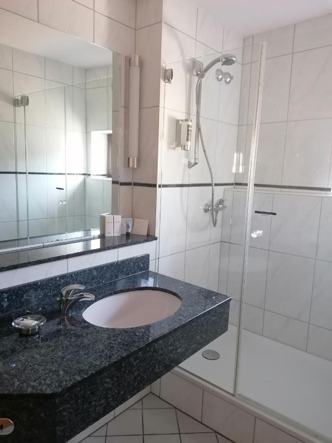 Hessischer Hof Ober-Ramstadt Bagian luar foto